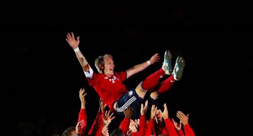 رسمياً.. شفاينشتايجر يعلن اعتزاله كرة القدم نهاية الموسم